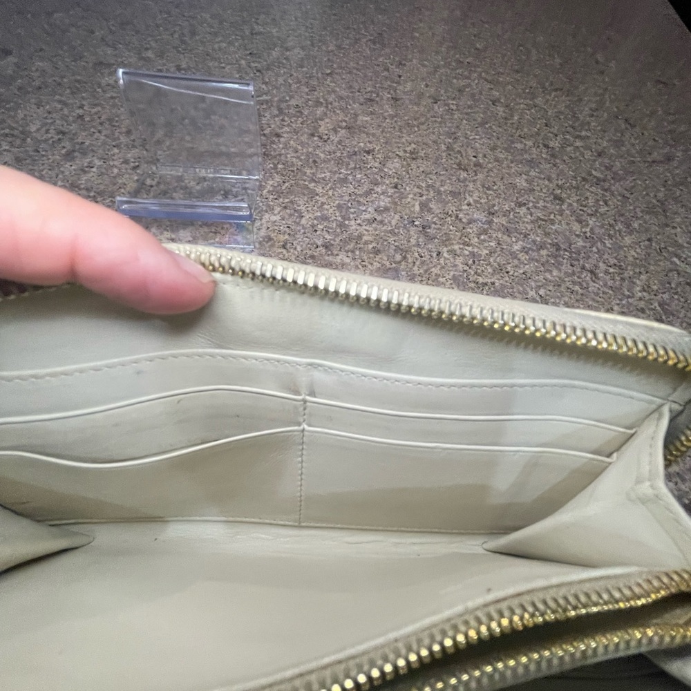 MIU MIU Crocodile Embossed Cream Leather Zip Long Wallet - Picture 8 of 11
